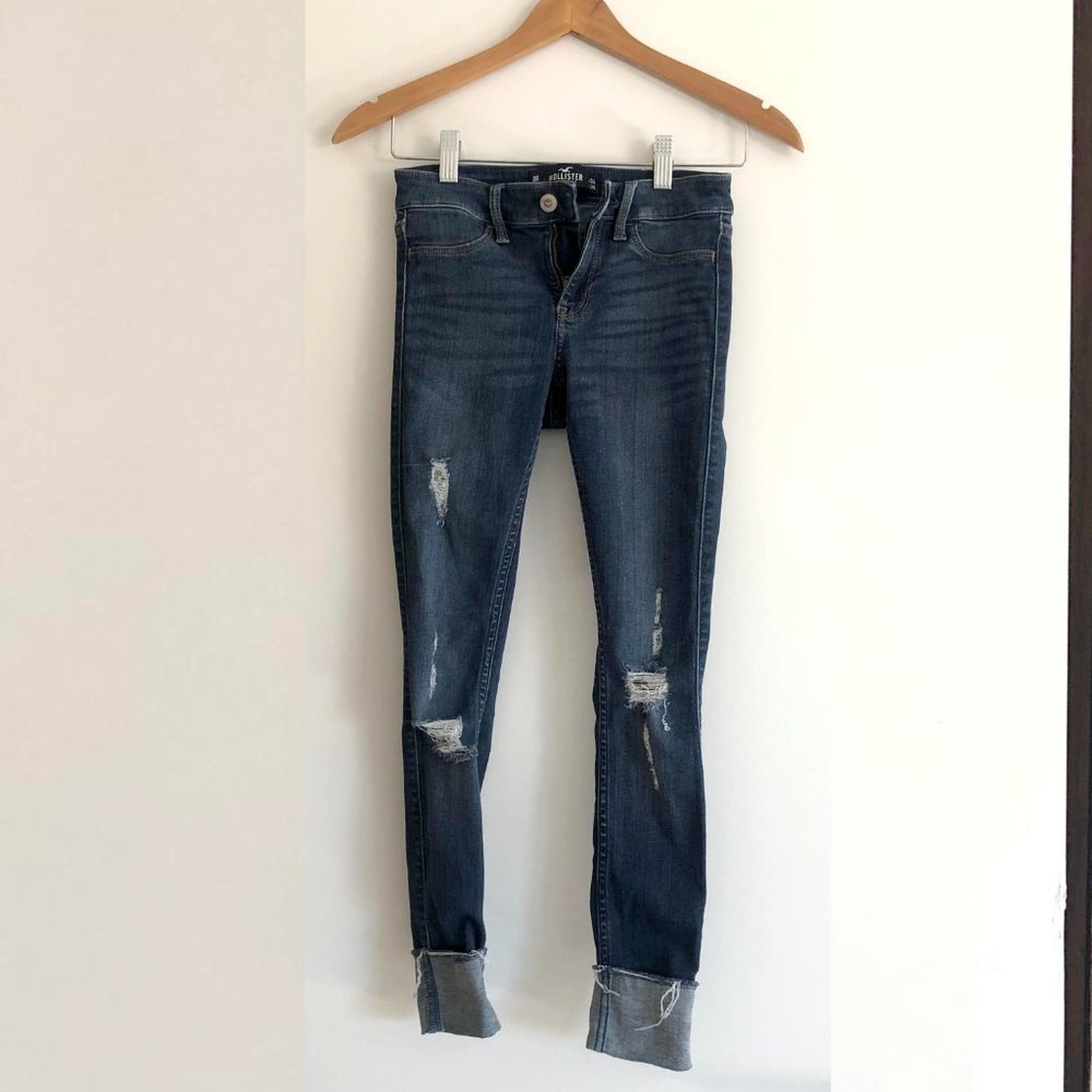 *CLOSET CLEANOUT* Hollister Low Rise Jegging Jeans size 0R - w24/L26